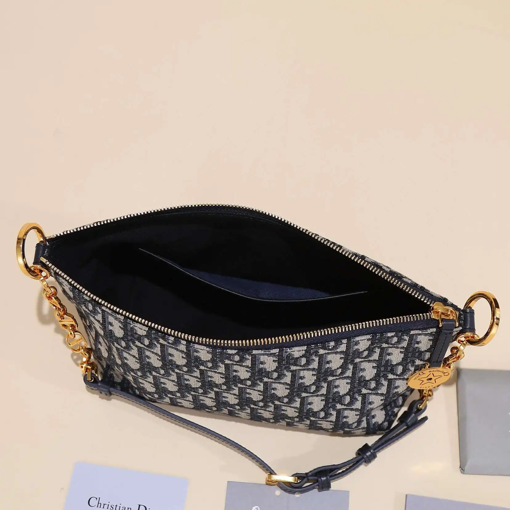 KK04250 (5).webp