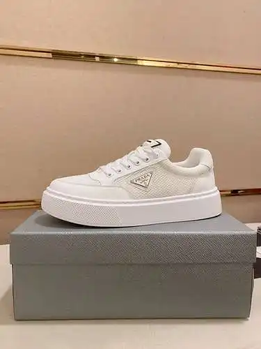 Prada men's shoes Code: 0324B90 Size: 38-44