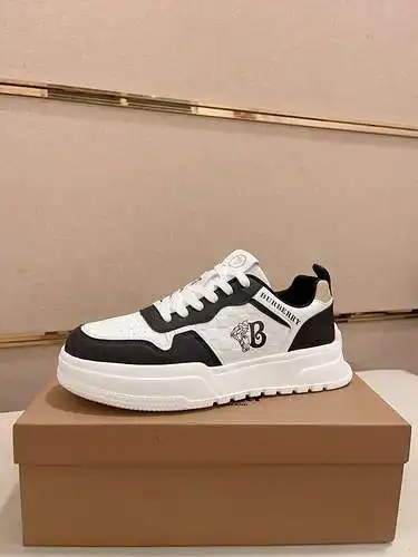 Zapatos de hombre Burberry Código: 0326B60 Talla: 38-44