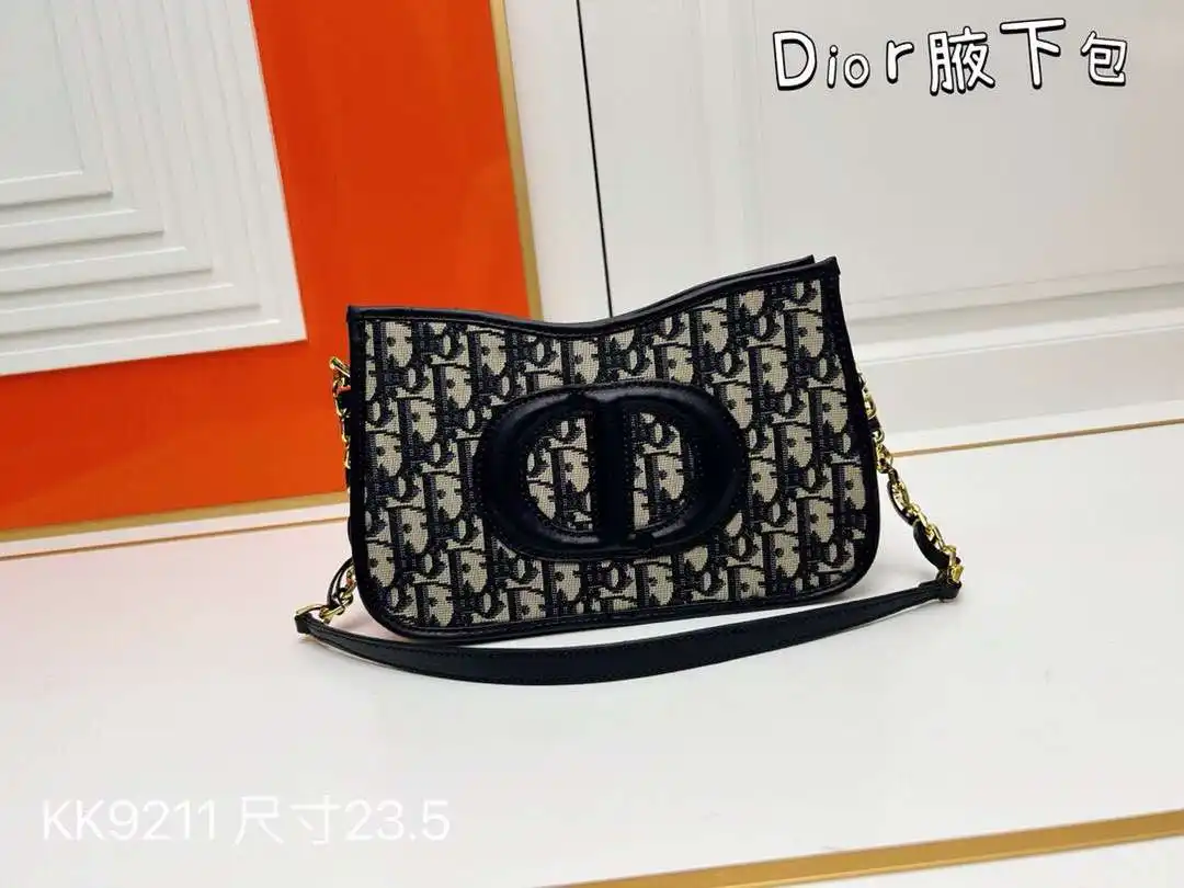 KK01750 (1).webp