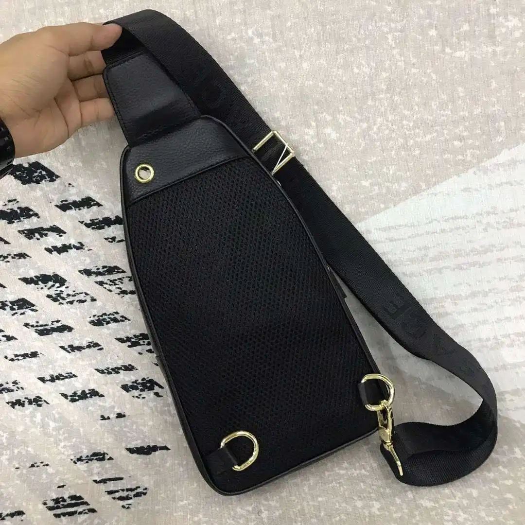 KK01850  (3).webp