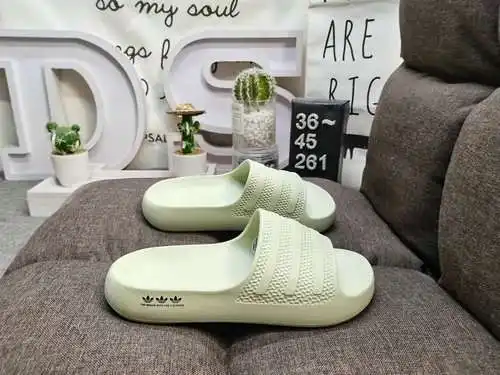 261D Zapatos de hombre Zapatillas Nuevos zapatos de playa Natación Deportes Zapatos casuales