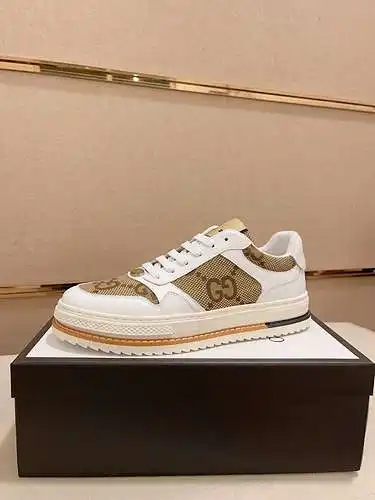 Zapatos de hombre GUCCI Código: 0327B40 Talla: 38-44