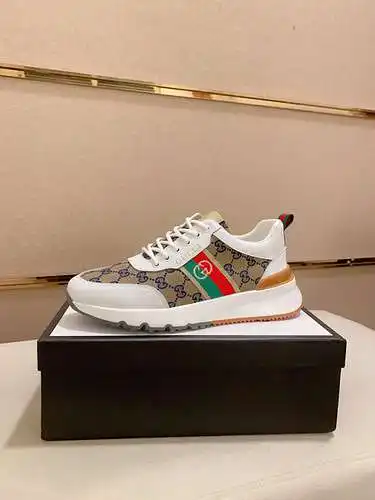 Zapatos de hombre GUCCI Código: 0324B50 Talla: 38-44 (45 se pueden personalizar)
