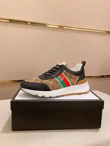 Zapatos de hombre GUCCI Código: 0324B50 Talla: 38-44 (45 se pueden personalizar)