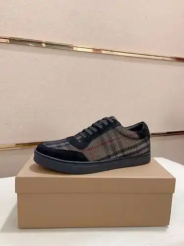 Zapatos de hombre Burberry Código: 0326B50 Talla: 38-44 (45 está hecho a medida y no se puede devolv