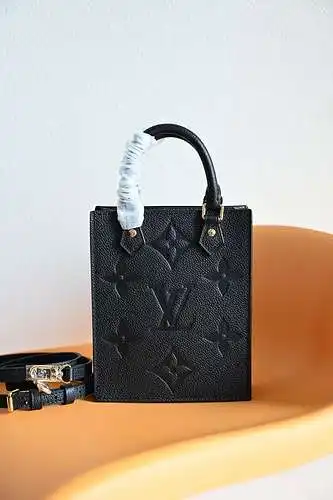 Bolso de mujer Lu@Vuitton Bolso bandolera Lu@Vuitton Fabricado en piel de vacuno original importada,
