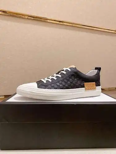 Zapatos de hombre GUCCI Código: 0326B40 Talla: 38-44