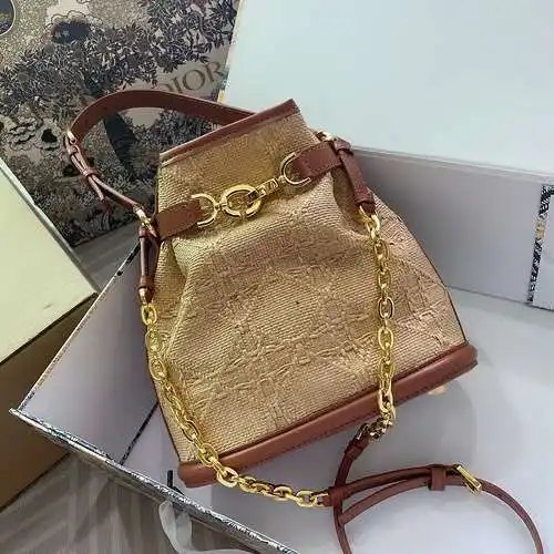 Bolso cubo DI Di bolso de mujer DI Di bolso de hombro Hecho de piel de vacuno original importada Cal