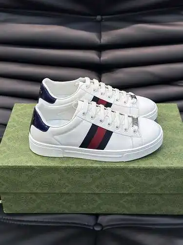 Zapatos GUCCI para hombre y mujer Código: 0329B40 Talla: 35-44