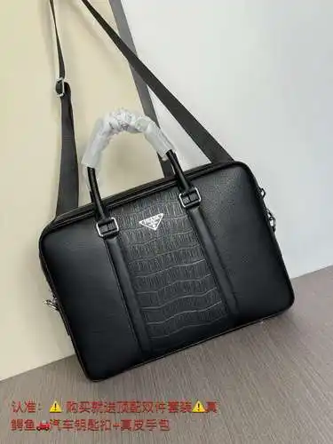 Maletín Bolso de hombre Pu@Da Bolso bandolera Pu@Da Hecho de cuero original superior importado Versi