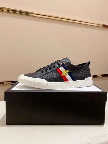Zapatos de hombre GUCCI Código: 0326B40 Talla: 38-44