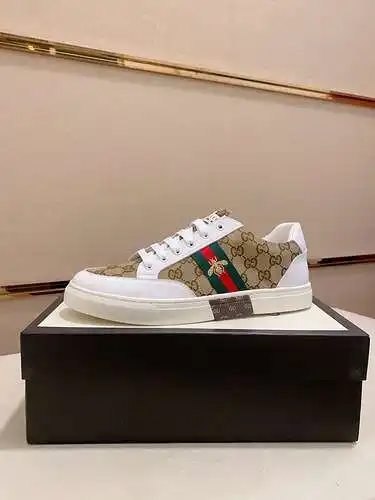 Zapatos de hombre GUCCI Código: 0324B30 Talla: 38-44