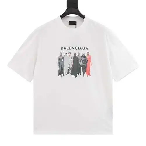 BLCG runway model portrait Kangli printed T-shirt