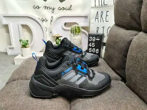 566DAdidas Terrex Swift R3 GTX Low Low-Top Wader Trail Running Shoe ¡Las superposiciones duraderas e