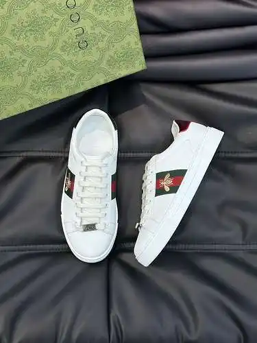 Zapatos GUCCI para hombre y mujer Código: 0329B40 Talla: 35-44