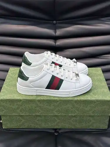 Zapatos GUCCI para hombre y mujer Código: 0329B40 Talla: 35-44