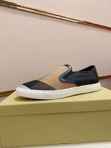 Zapatos de hombre Burberry Código: 0324B30 Talla: 38-44