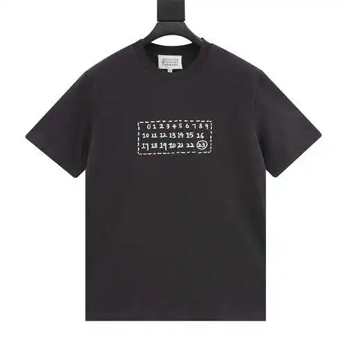 MM6 Margiela 24SS calendar logo printed short sleeves