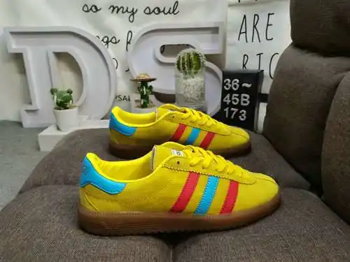173D zapatillas deportivas retro Adidas Bermuda END de un solo producto a nivel de empresa. El cuerp