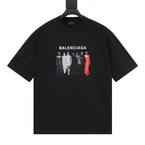 BLCG runway model portrait Kangli printed T-shirt