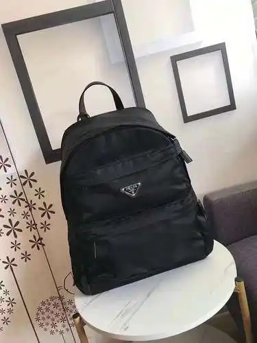Bolso de hombre familia P, mochila familia P, bolso bandolera familia LL, fabricado en piel vacuno o