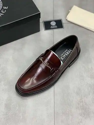 Zapatos de hombre Versace Código: 0330C30 Talla: 38-45 (45 personalizados)