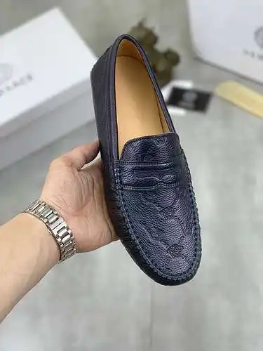 Zapatos de hombre Versace Código: 0322B20 Talla: 38-44 (37.45 personalizado, no reembolsable)