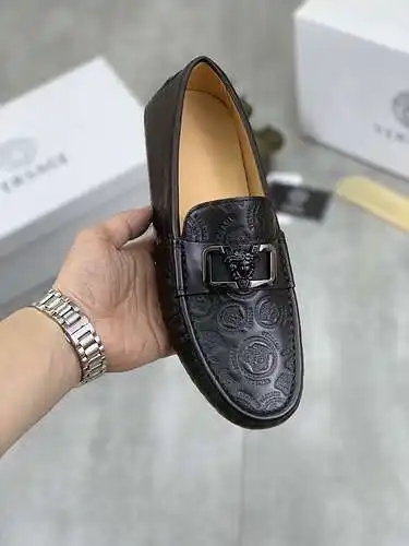 Zapatos de hombre Versace Código: 0322B20 Talla: 38-44 (37.45 personalizado, no reembolsable)
