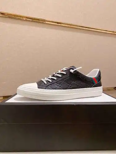 Zapatos de hombre GUCCI Código: 0326B40 Talla: 38-44
