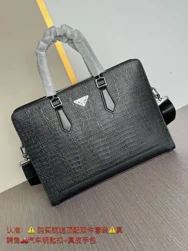 Maletín Bolso de hombre Pu@Da Bolso bandolera Pu@Da Fabricado en cuero original importado de primera