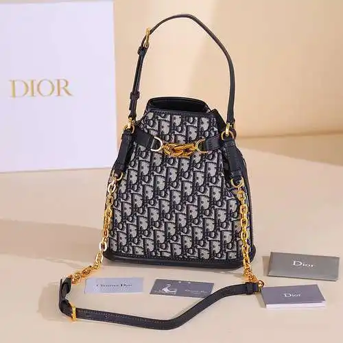 Bolso cubo Bolso de mujer D's Bolso bandolera D's Hecho de cuero original superior importado Versión