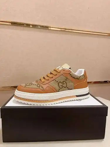 Zapatos de hombre GUCCI Código: 0327B40 Talla: 38-44
