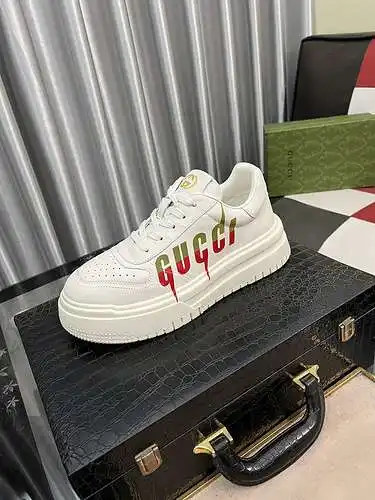 Zapatos de hombre GUCCI Código: 0331C00 Talla: 38-44