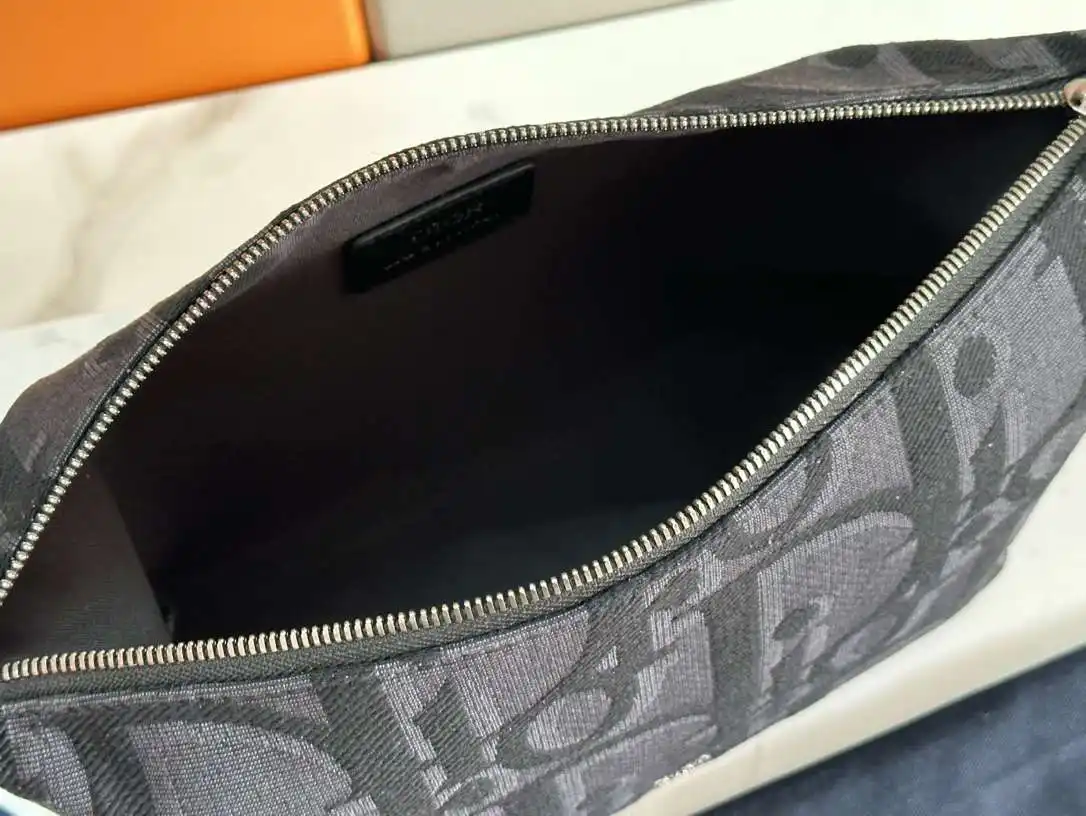 VD002350 (2).webp