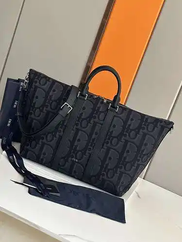 Bolso de hombre DIOR, bolso de viaje especial Dior para hombre, fabricado en cuero original superior