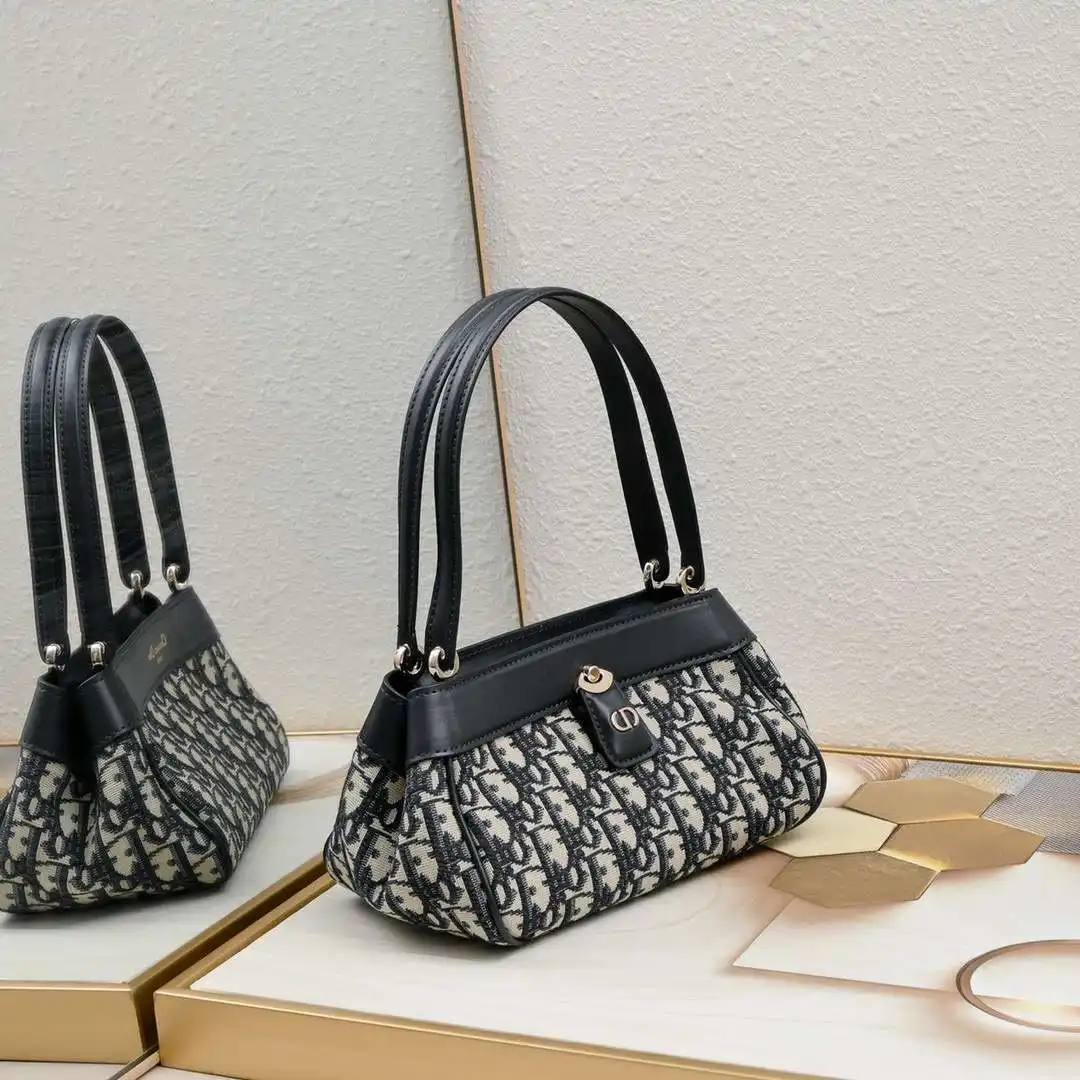 KK02150 (2).webp