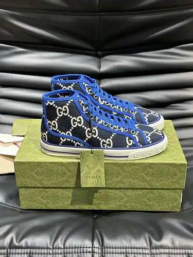 Zapatos GUCCI para hombre y mujer Código: 0406B60 Talla: 35-44