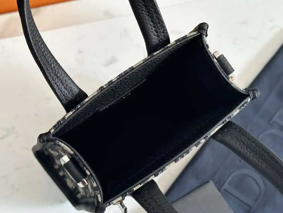 JR003450 (2).webp