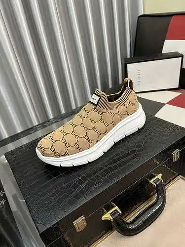Zapatos de hombre GUCCI Código: 0401B30 Talla: 38-44