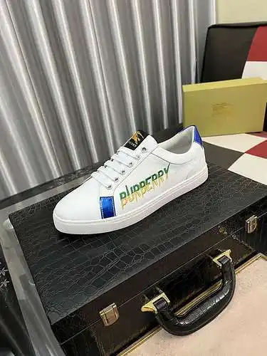 Zapatos de hombre Burberry Código: 0401B30 Talla: 38-44