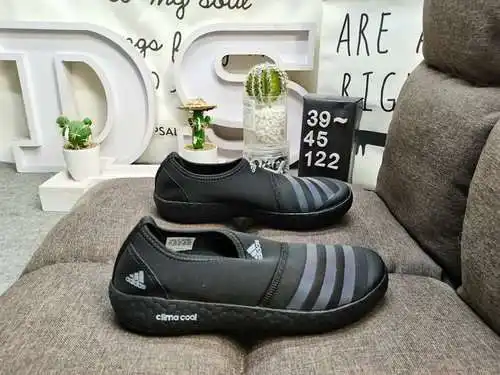 122D (adidas) ZAPATOS DE LONA DAROGA PLUS Calzado deportivo para senderismo y campo traviesa al aire