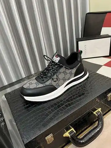 Zapatos de hombre GUCCI Código: 0401B40 Talla: 38-44