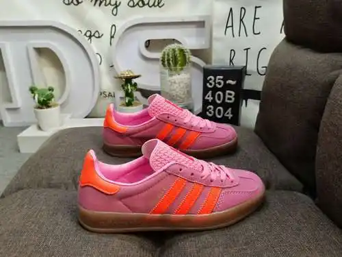 304D Zapatillas de deporte de corte bajo, ligeras y resistentes al desgaste casual para interiores G