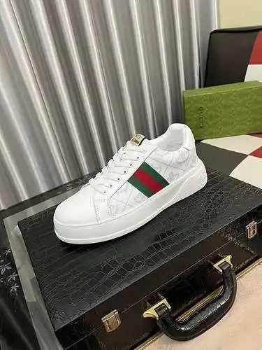 Zapatos de hombre GUCCI Código: 0331B40 Talla: 38-44