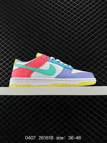 9 Nike / Nike utiliza material superior de cuero de vaca con costuras de película espacial, suela ex