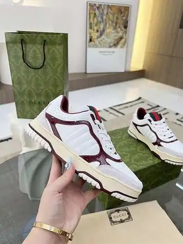 Zapatos GUCCI para hombre y mujer Código: 0415C40 Talla: 35-46