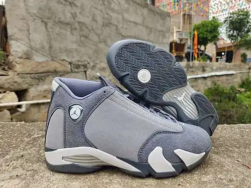jordan14 gris 40---47