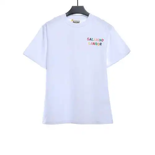 GD rainbow letter print short sleeves