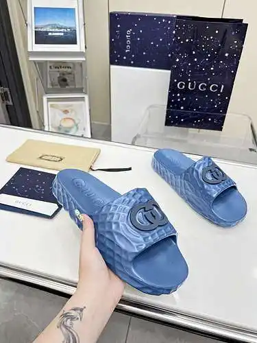Zapatos GUCCI para hombre y mujer Código: 0411B00 Talla: Mujer 35-40 Hombre 39-45